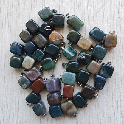 Großhandel 50 teile/los 2025 heißer verkauf trendy Verschiedene Naturstein Gemischt Unregelmäßige form anhänger charms schmuck