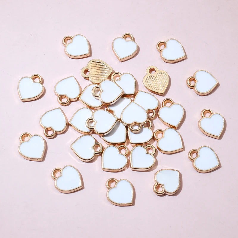 50 Stück kleine niedliche Herz-Anhänger 6x8mm Legierung Metall DIY Schmuck Herstellung Zubehör für Ohrringe Armband Halskette