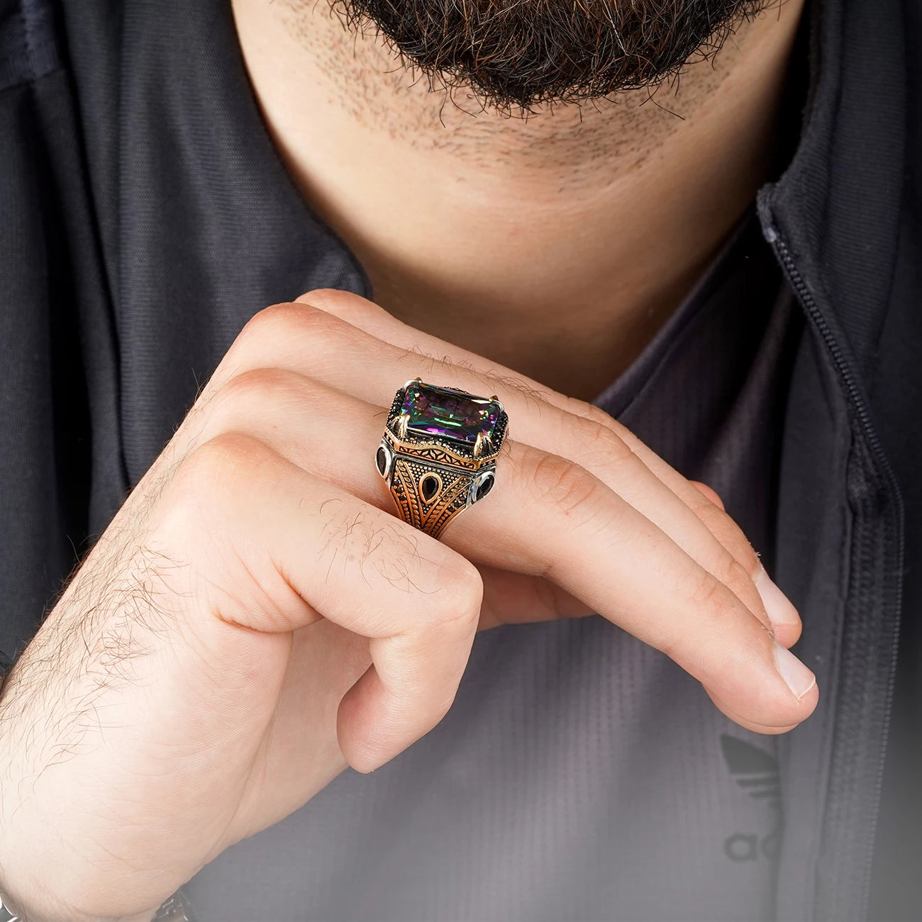 2023 neue Kupfer Material Offene Einstellbare Ring Farbe Quadrat Edelstein Persönlichkeit Hohe Schmuck Luxus Männer Tragen Hochzeit Geschenke