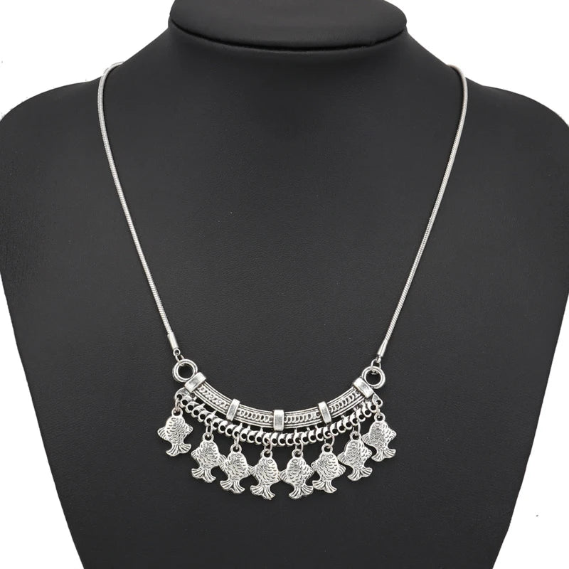 Ethnische Antike Silber Farbe Mond Choker Halsketten für Frauen Boho Türkis Halskette Mädchen Partei Schmuck Geschenke