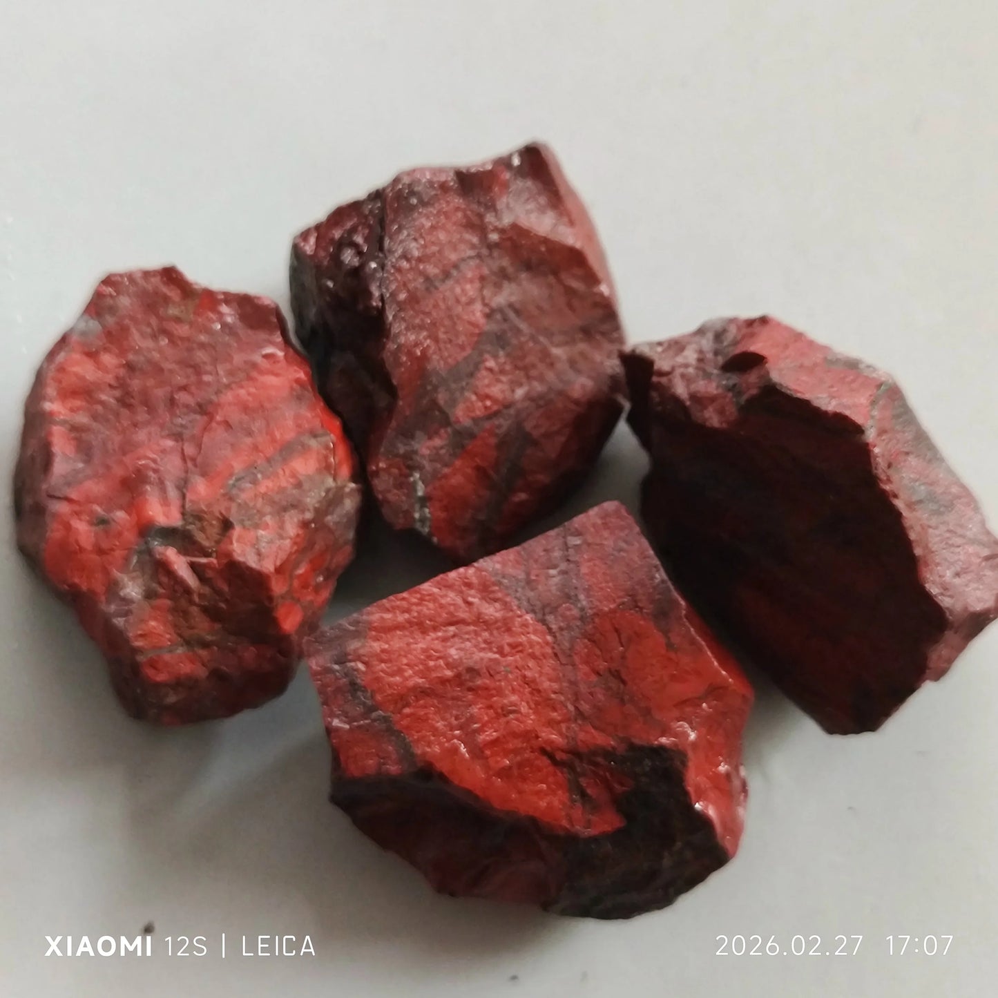 Natürlicher orientalischer Jaspis, Blutstein, rohes Erz, Kristallstein, Heimdekoration, Aroma-Diffusor, Stein, Mineralprobe, Sammlung, Geschenke