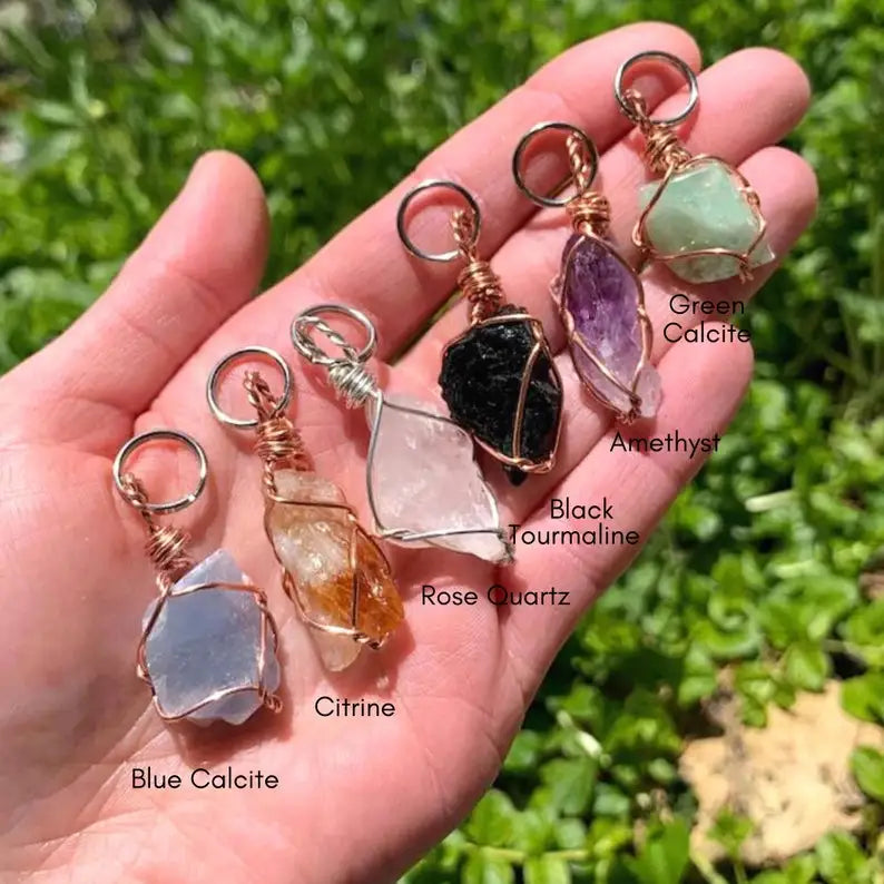 Kleine Raw Kristall Keychain, Haustier Kragen Charme, Tasche Zubehör, natürliche, kristall auf die gehen, keychain charme, geschenk ideen, healing