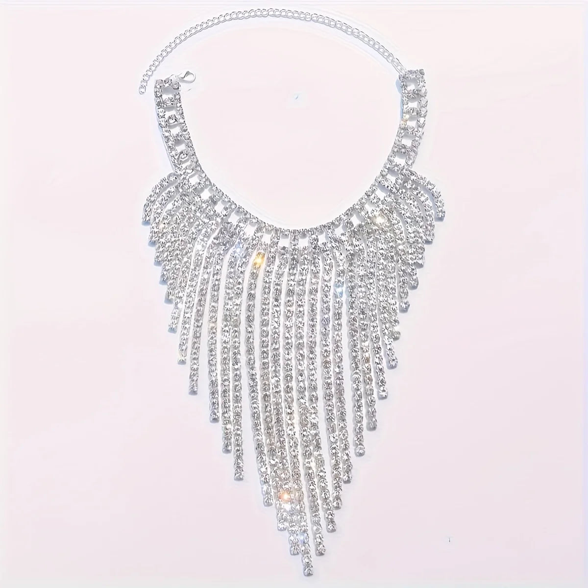 Modische Glänzende Rote Strass-Langquasten-Halskette, Europäische und Amerikanische Strass-Halskette, Trendiges Accessoire