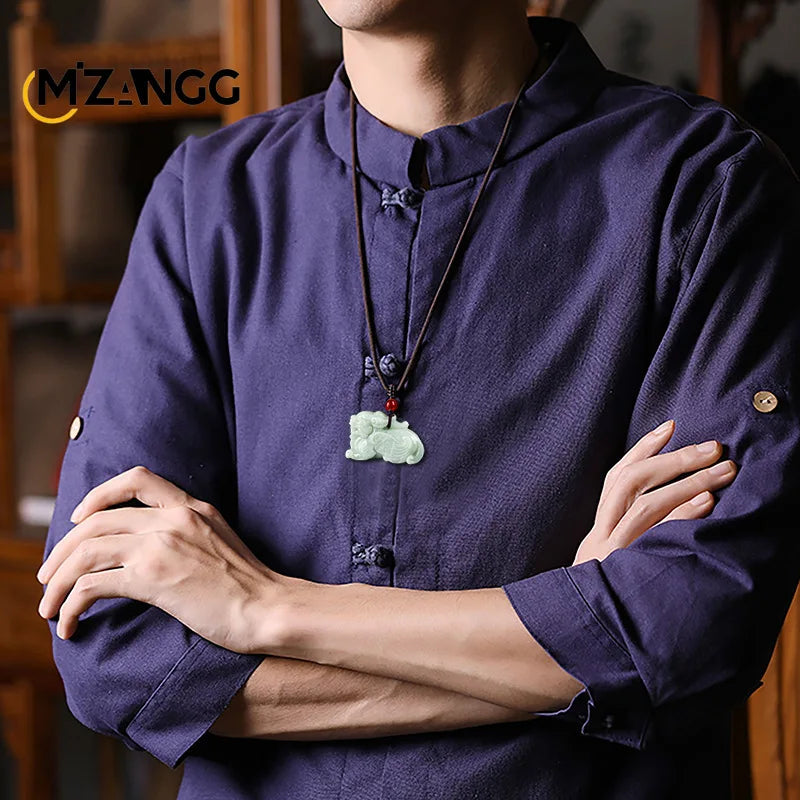 Natürliche Myanmar eine Ware Jadeit fliegende Qilin Anhänger hellgrün Eis Männer und Frauen Jade Halskette Glück glück verheißen des Amulett