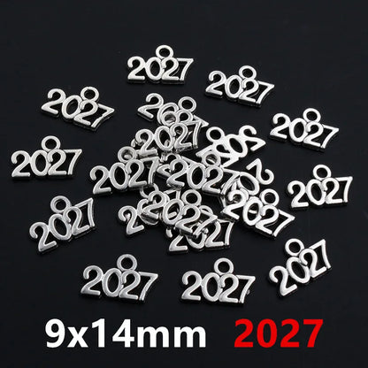 50 Stück 9x14mm Jahr Nummer 2026 2027 2028 Anhänger Charms DIY Schmuck Herstellung Schmuck finden antike versilbert Zubehör
