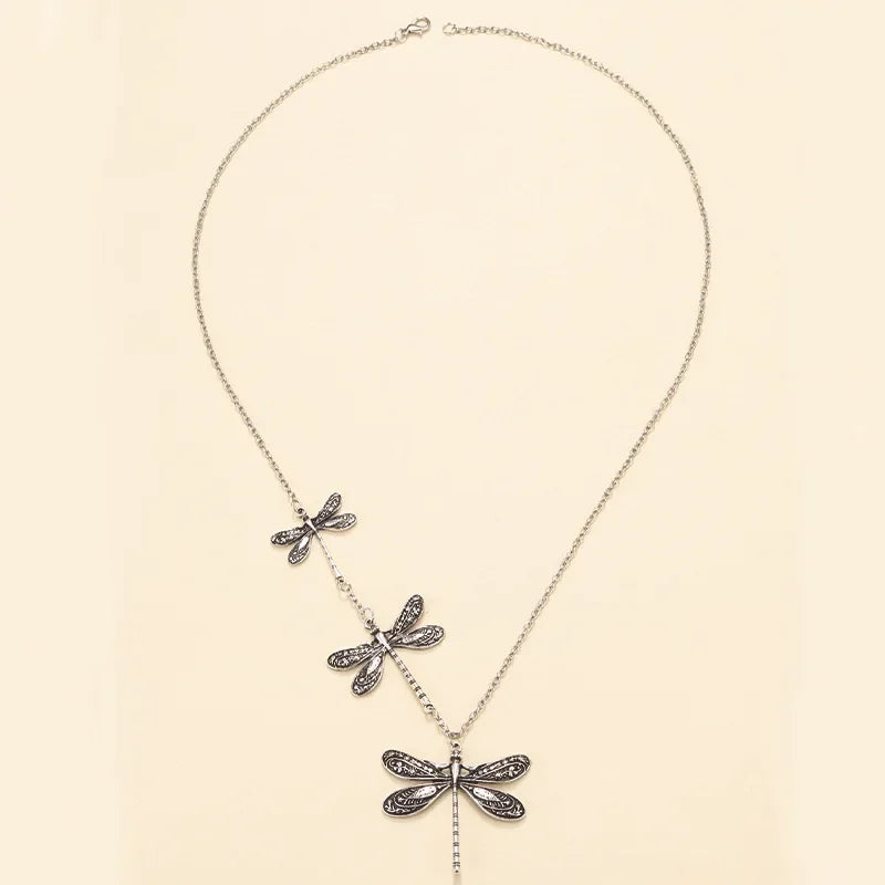 Nang Gonz Design Muster Libelle Anhänger Halskette Einfache Individualität Retro Stil Asymmetrische Design Halskette Damen Schmuck