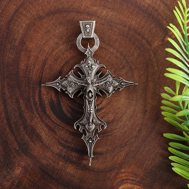 Vintage Gothic Totenkopf Jesus Kreuz Anhänger Halskette Katholischer Schmuck für Männer Punk Religiöse Amulett Halskette