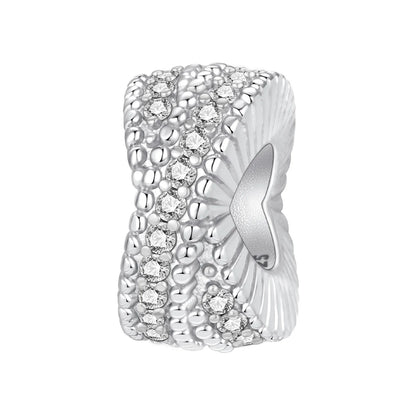 Funkelnde Edelsteinperlen aus 925er-Sterlingsilber mit eingelegten Edelsteinen und baumelnder Charm mit unendlichem Knoten, passend für Schlangenarmband, Boutique-Halskette, schönes Geschenk