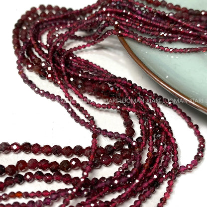 Feine 100 % Natursteinperlen, facettierter roter Granat, loser runder Edelstein für Schmuckherstellung, DIY-Armband, Halskette, Charm, 2–4 mm