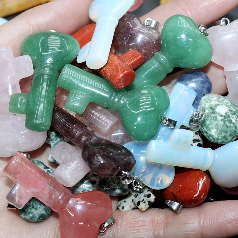 5PCS Naturstein Liebe Herz Schlüsselanhänger Anhänger Kristall Energie Stein Amethyst Rosenquarz Anhänger für DIY Damen Dekoratives Geschenk