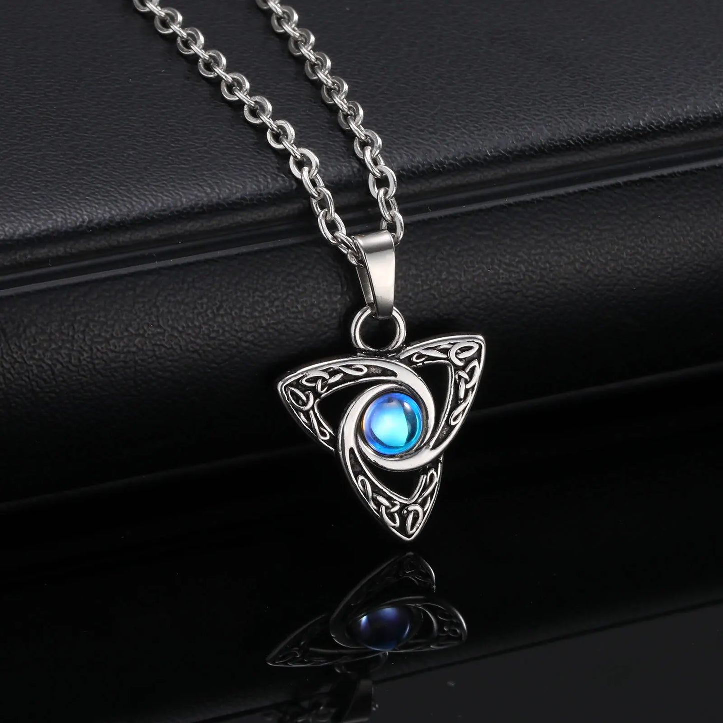Vnox Vintage Celtic Knot Pendant Necklaces with Moonstone Inlay for Men and Women, Witch Knot Collar Jewelry with Box Chain