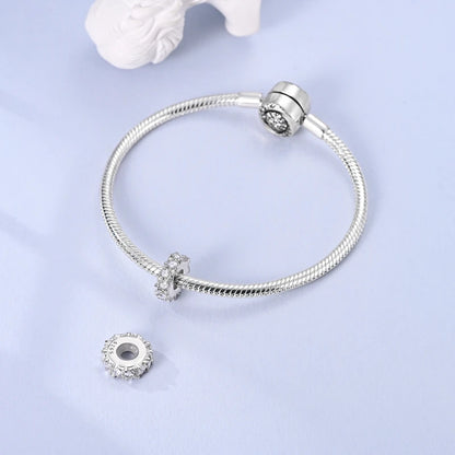 Kleeblatt-Schneeflockenfarbene Sicherheitsschnalle aus 925er Sterlingsilber für modische Damen-Charm-Perlen, geeignet für DIY-Armbänder