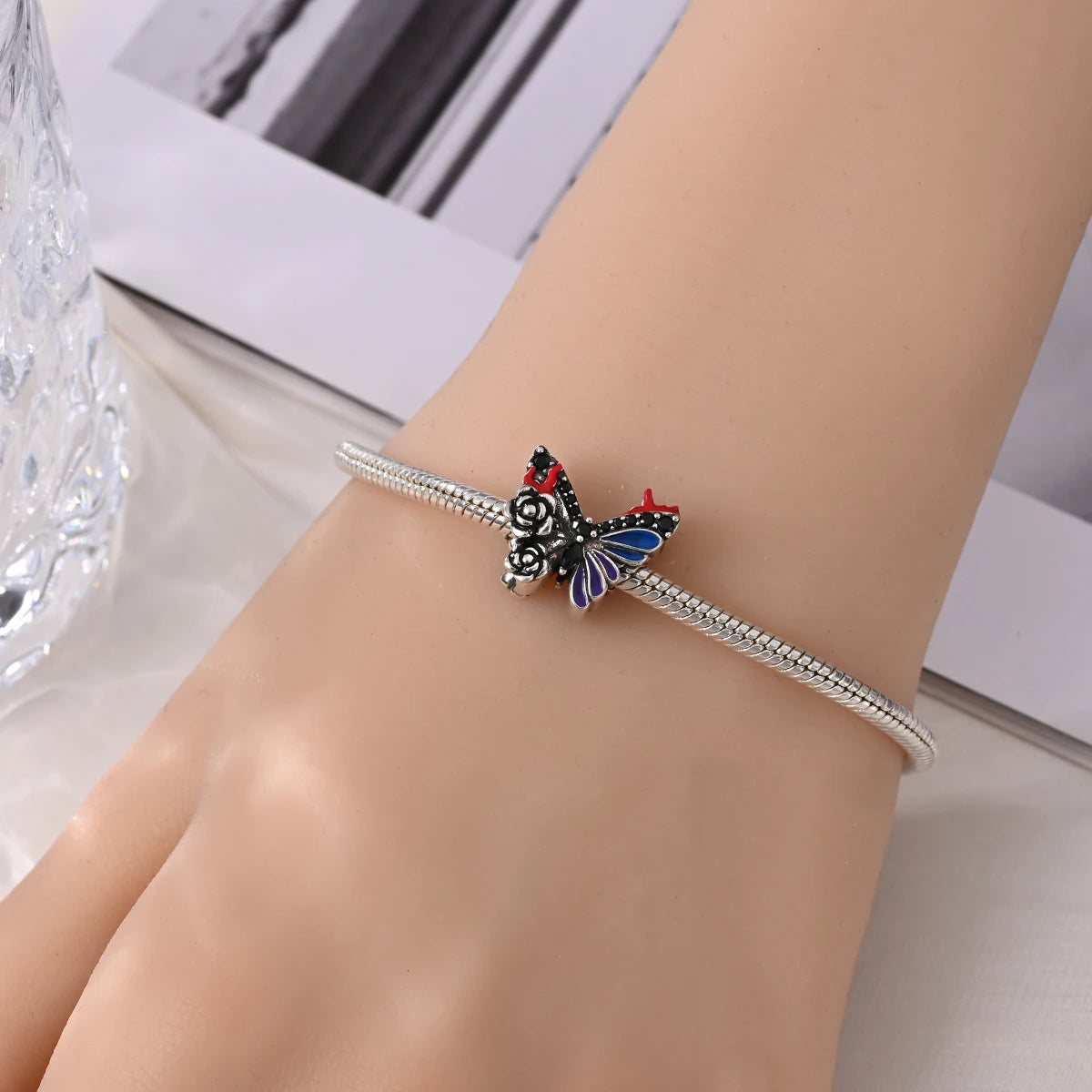 Glänzende Schmetterlingsanhänger aus 925er-Sterlingsilber mit flatternder Dunkelheit, passend für DIY-Armbänder, Halsketten, romantisches Geschenk, Paarung