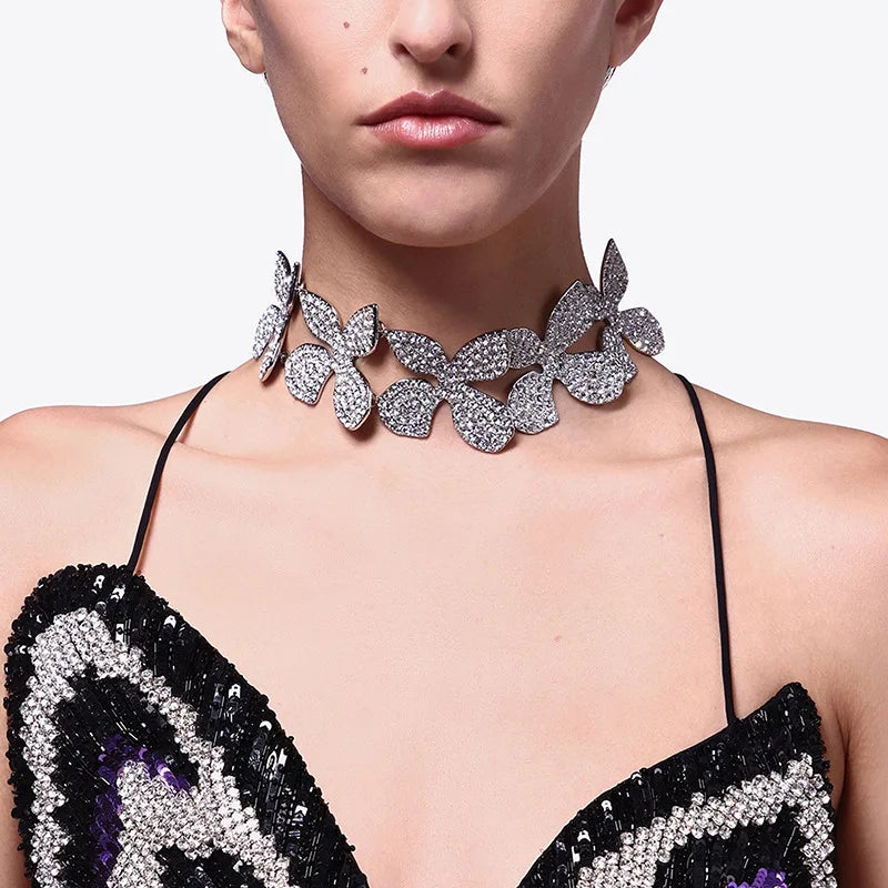 Glänzende voller Strass lange Kette Halsband Aussage Halskette für Frauen Modeschmuck atemberaubende Halskette Zubehör
