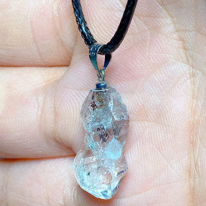 Natürlicher Kristall Herkimer Diamant Zubehör Hängestein Edelsteine Mineral Energie Reiki Heimdekorationen Geschenk Erzkristalle