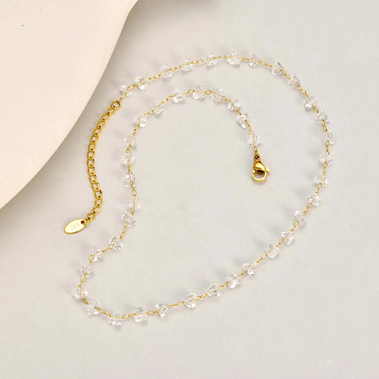 Unregelmäßige transparente Kristallperlen-Halskette für Frauen, Edelstahl-Perlenketten-Halsketten, exquisites Handschmuck-Geschenk