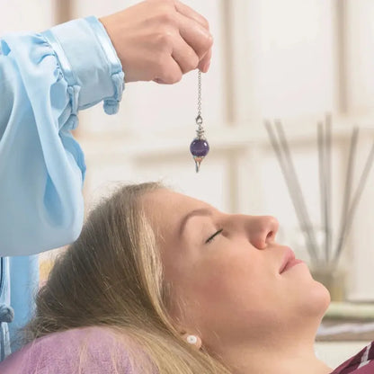 Chakra-Naturstein-Kristall-Pendel, echter runder Amethyst-Anhänger, abnehmbares Pendulo zum Wünschelfen, Dinvination, Heilquarz X013