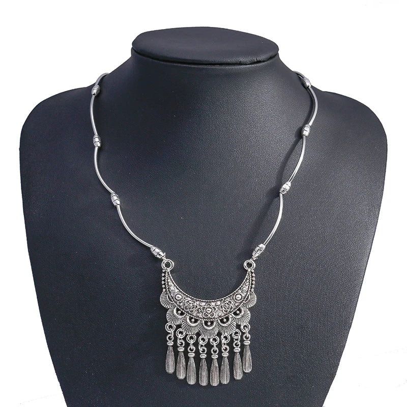 Ethnische Antike Silber Farbe Mond Choker Halsketten für Frauen Boho Türkis Halskette Mädchen Partei Schmuck Geschenke