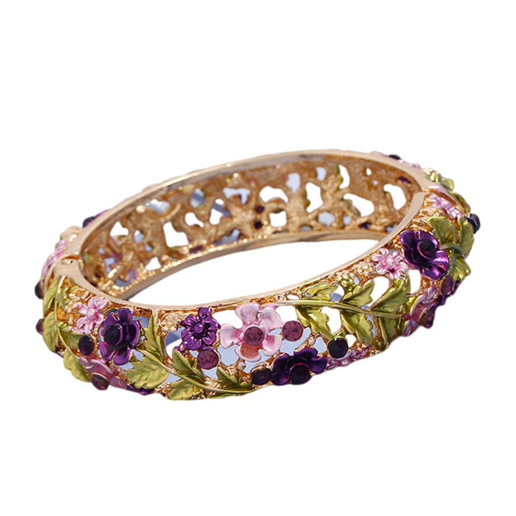Frau Vintage Armreifen handgemachte bunte Metall Blumenarmbänder für Mama Oma Schwester Freundinnen Geburtstag Neujahr Party Geschenke