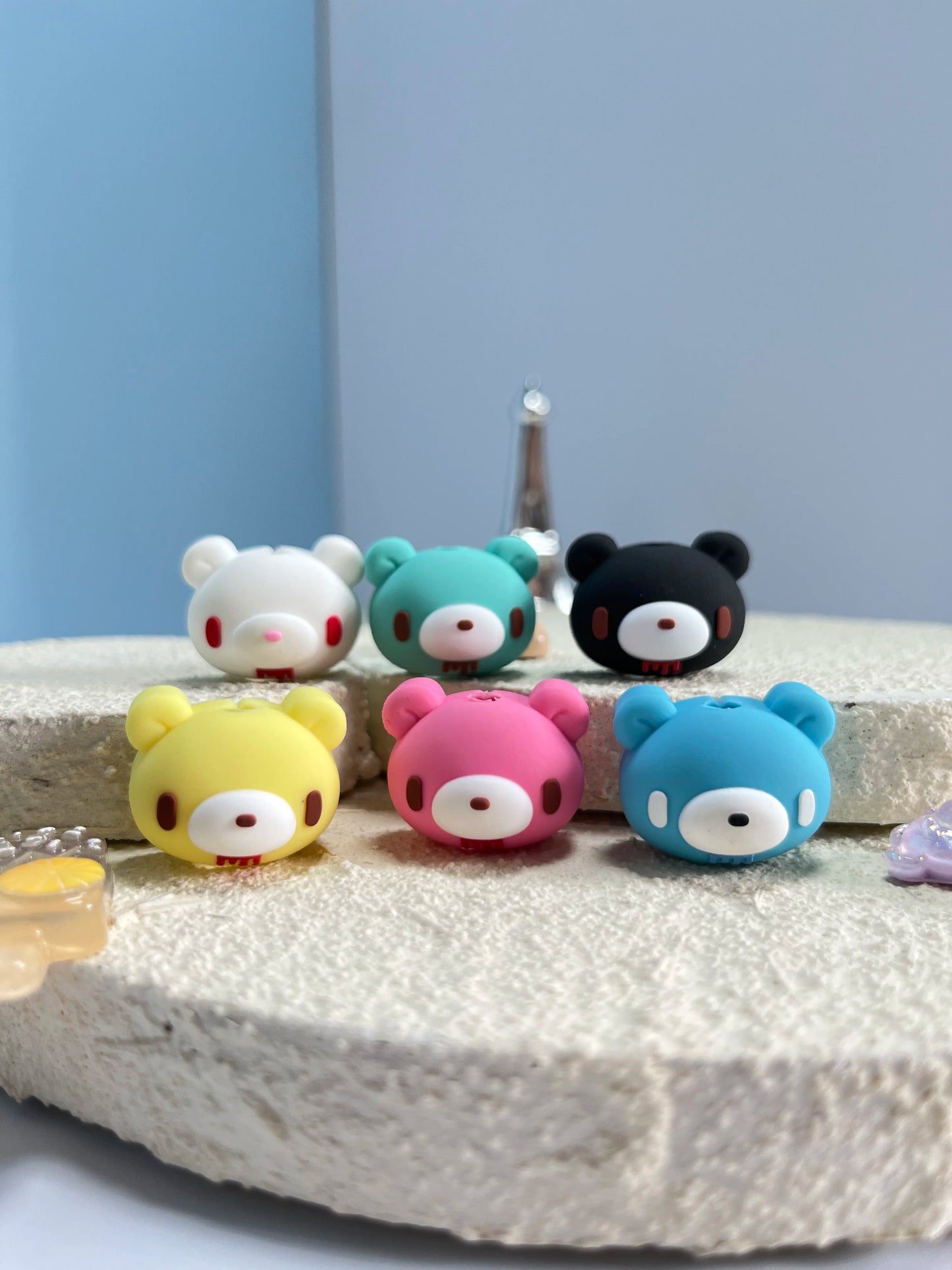 Kawaii Bloody Bear Datenkabelschutz, niedliche Cartoon-Tier-Ladekabelabdeckung, stoßfest und langlebig, einzigartiges Zubehör für Telefon