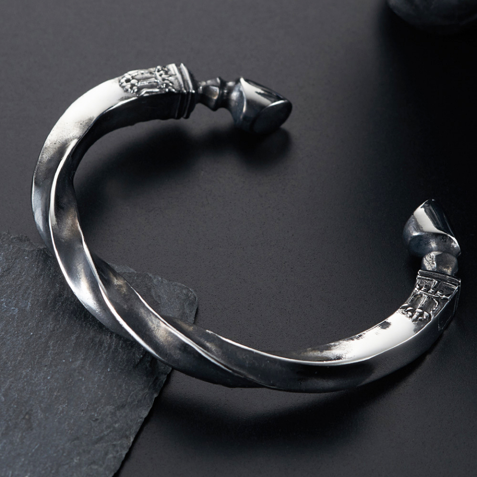 Vintage Krieg Pferd Huf Twist Manschette Armreifen männer 316L Edelstahl Mode Offene Armbänder Punk Amulett Schmuck Dropshipping