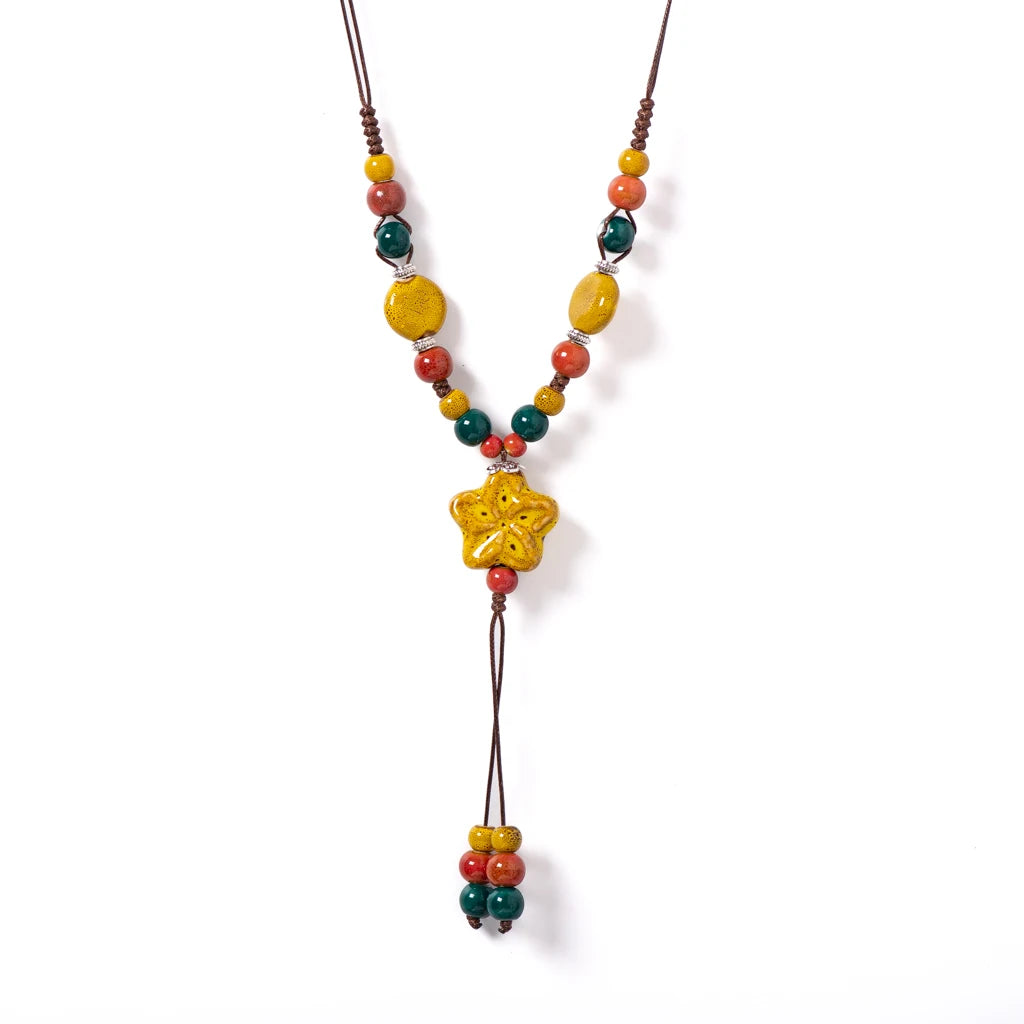 Runder Stern, handgefertigte Keramik-Halskette, verstellbarer Anhänger in Edelsteinblau, Boho-Schmuck, langer Anhänger für Frauen 1101