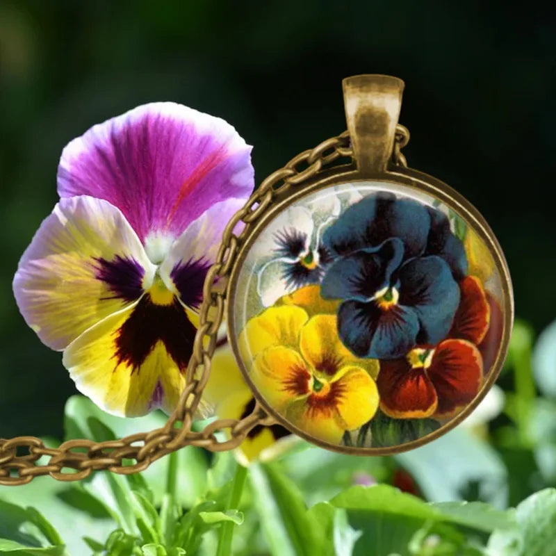 Vintage Antik vergoldete bunte süße Erbsenblume Glas Anhänger Halskette für Frauen Schmuck