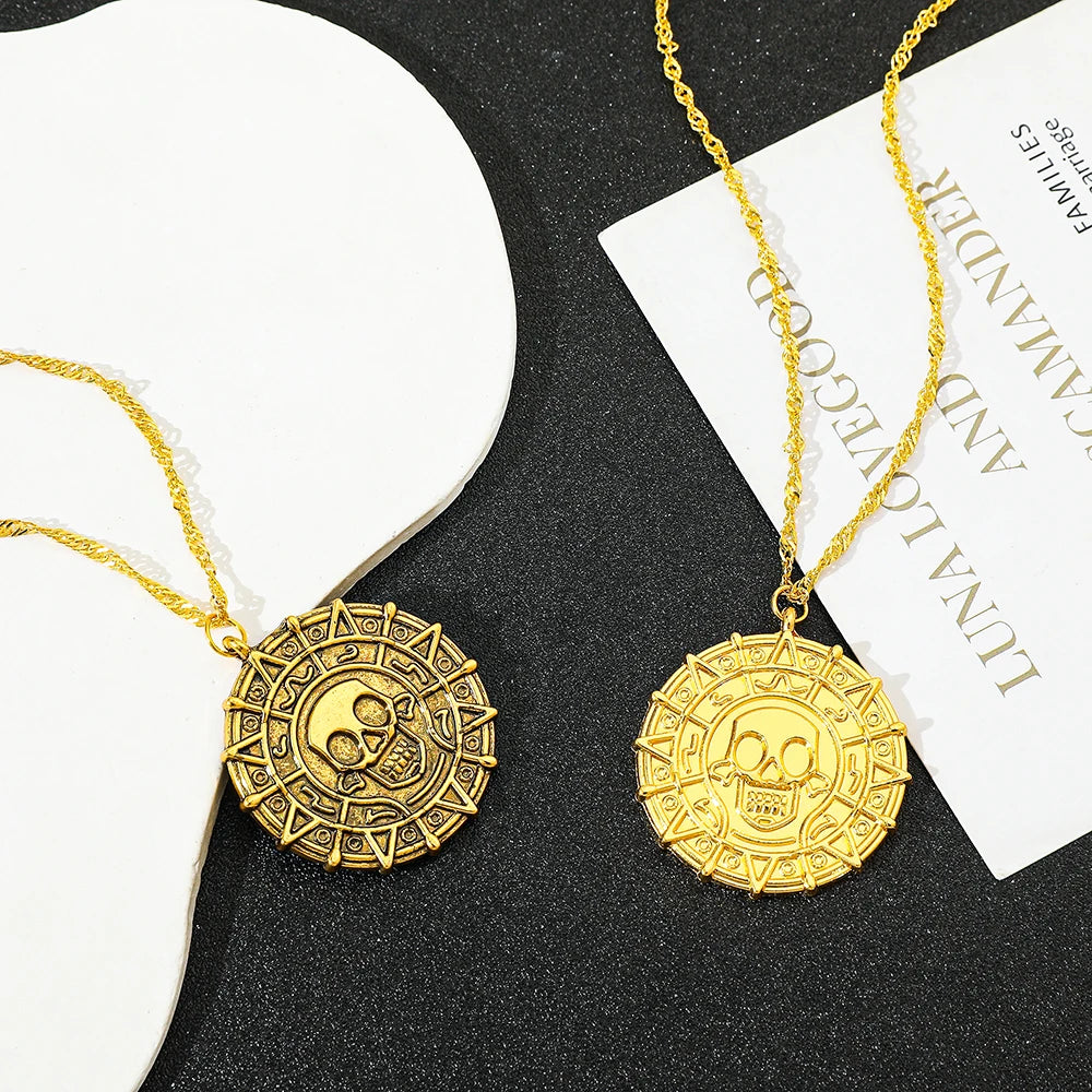 Fluch der Karibik Jack Sparrow Azteken Skelett Schädel Köpfe Münze Medaillon Anhänger Vintage Schmuck Halskette für Großhandel
