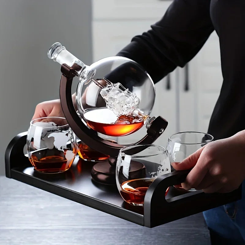 Globusförmiger Whisky-Dekanter aus Borosilikatglas mit Holzsockel, einzigartige Weinbelüfter-Flasche, Geschenk für die Dekoration zu Hause, in der Bar