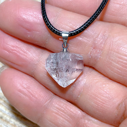 Natürlicher Kristall Herkimer Diamant Zubehör Hängestein Edelsteine Mineral Energie Reiki Heimdekorationen Geschenk Erzkristalle