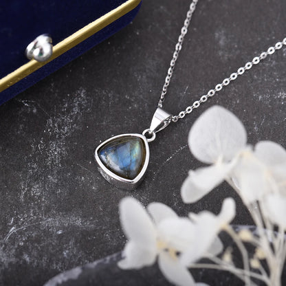 ITSMOS Halskette mit Anhänger aus natürlichem Labradorit, Aquamarin, Dreieck, blaues Licht, Stein-Halskette, schlichter, eleganter Schmuck für Frauen