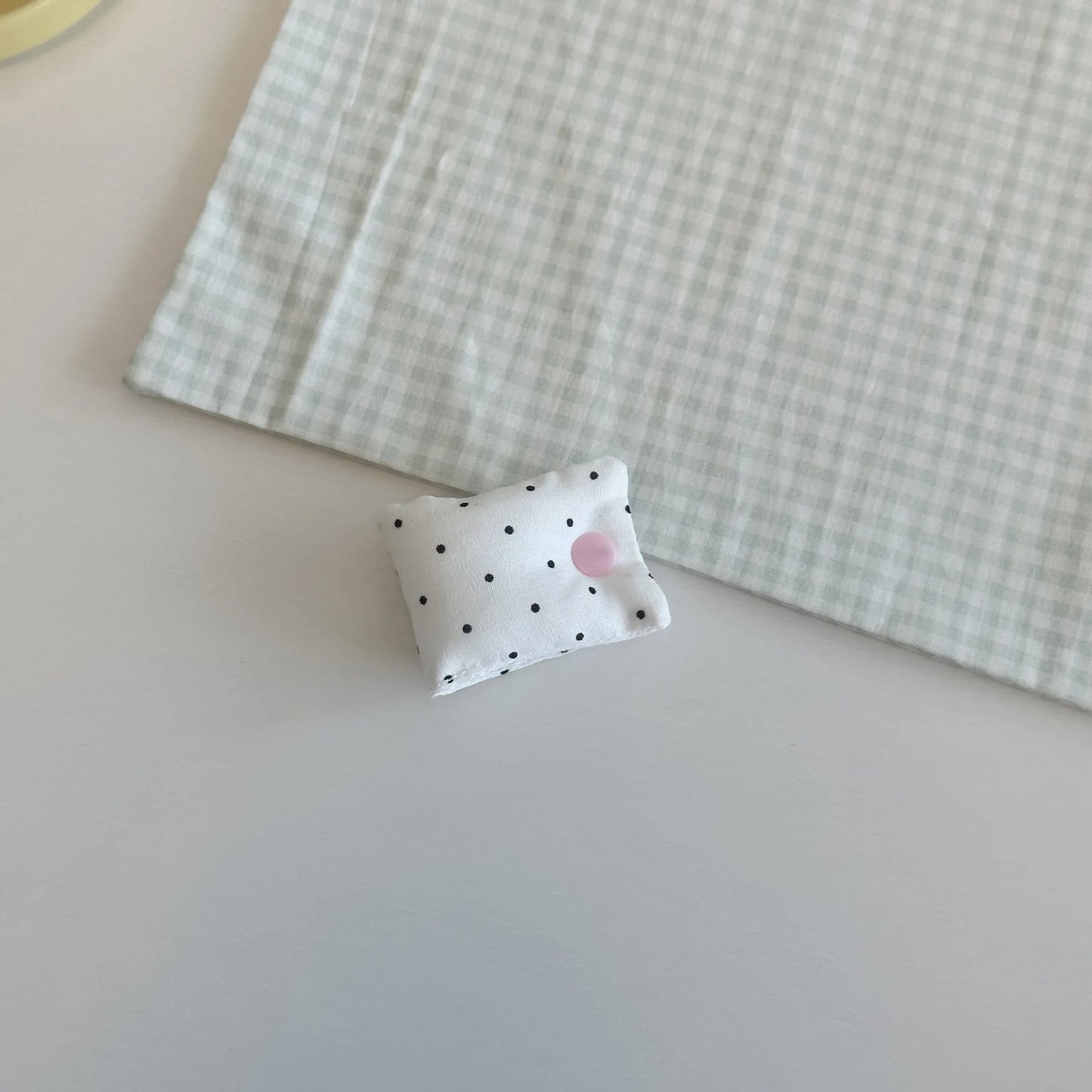 Niedlicher Herz-Kabelorganizer aus Stoff, Süßer Tragbarer Kabelclip für Ladegeräte, Handykabel und Reisekabelmanagement