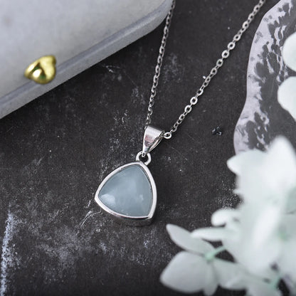 ITSMOS Halskette mit Anhänger aus natürlichem Labradorit, Aquamarin, Dreieck, blaues Licht, Stein-Halskette, schlichter, eleganter Schmuck für Frauen