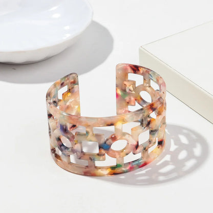 Vintage Acryl unregelmäßige geometrische übertriebene klobige Armreifen für Frauen Harz Statement Charm Armband Armreif Schmuck Geschenke