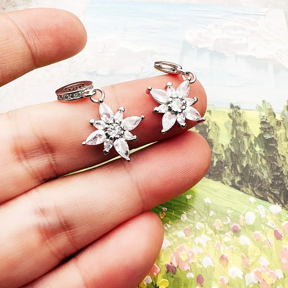 Charm-Anhänger, feminine Blume, Modeschmuck für Damen, Winter, 925er Sterlingsilber, neues romantisches Geschenk