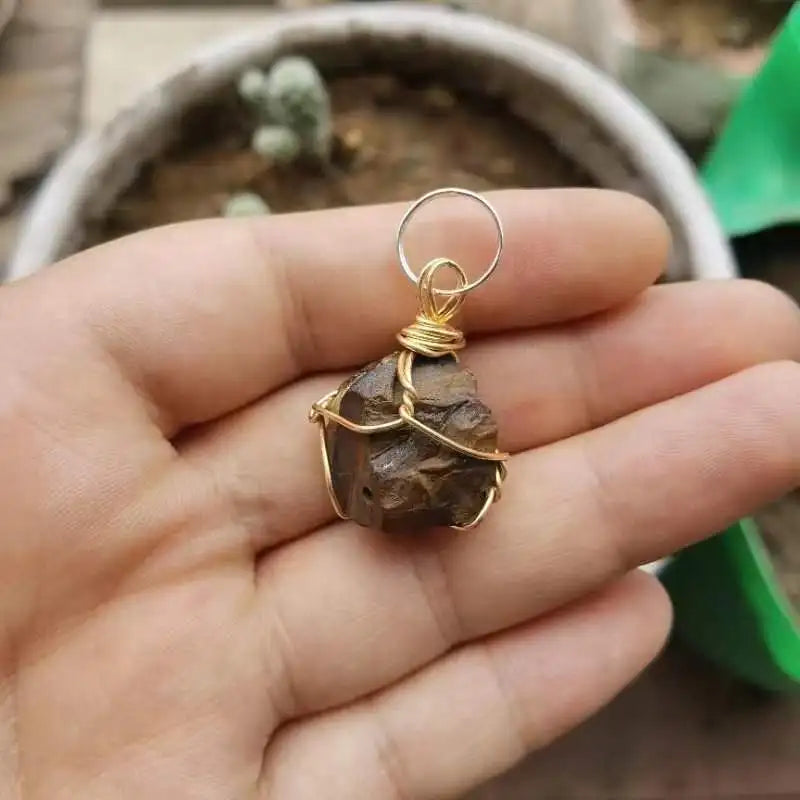 Kleine Raw Kristall Keychain, Haustier Kragen Charme, Tasche Zubehör, natürliche, kristall auf die gehen, keychain charme, geschenk ideen, healing