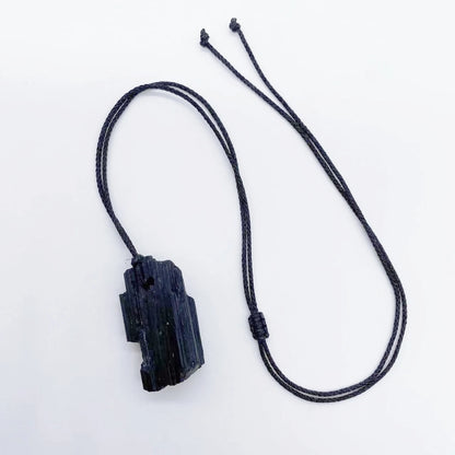 Natürliche Kristall schwarz Turmalin Stein Anhänger Halskette Mode Persönlichkeit Schmuck Heilung rohen Edelstein unregelmäßige Form Geschenk