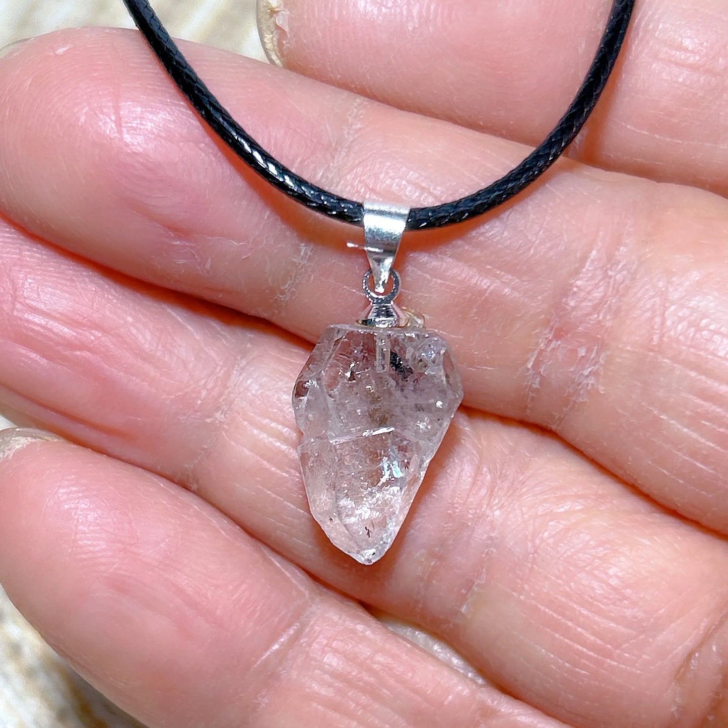 Natürlicher Kristall Herkimer Diamant Zubehör Hängestein Edelsteine Mineral Energie Reiki Heimdekorationen Geschenk Erzkristalle