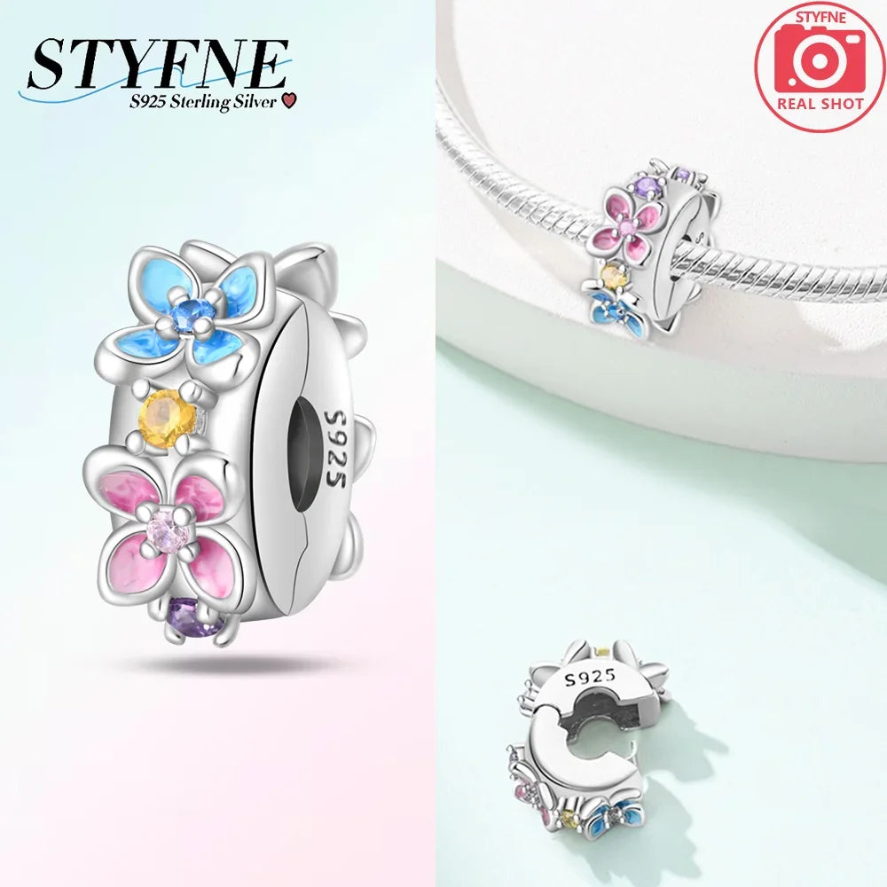 925er Silber eingelegte Zirkoniumblumen, vierblättriges Kleeblatt, Federn, Liebesbox-Clip, Charms, Abstandsperlen, passend für Armbänder, DIY-Schmuckmarkierung