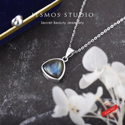 ITSMOS Halskette mit Anhänger aus natürlichem Labradorit, Aquamarin, Dreieck, blaues Licht, Stein-Halskette, schlichter, eleganter Schmuck für Frauen