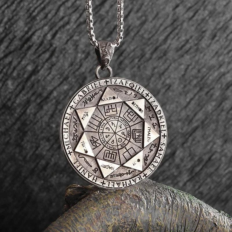 Vintage Gothic Totenkopf Jesus Kreuz Anhänger Halskette Katholischer Schmuck für Männer Punk Religiöse Amulett Halskette