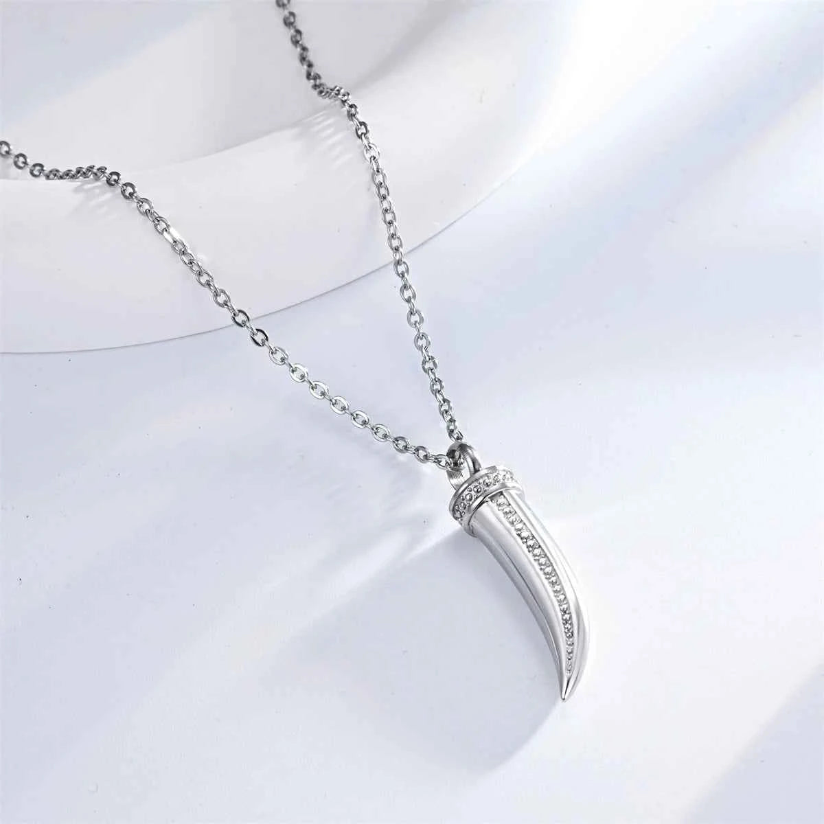 Persönlichkeit Edelstahl Wolf Zähne Feuerbestattung Urne Anhänger Halskette für Frauen Männer Andenken Memorial Asche Schmuck
