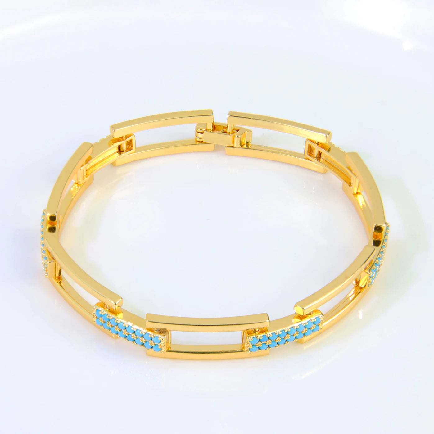 Dubai Mode Geometrische Armband 21k Gold Überzogene Arabisch Muslimischen Braut Manschette Armreifen Türkische Frauen Vintage Hochzeit Schmuck