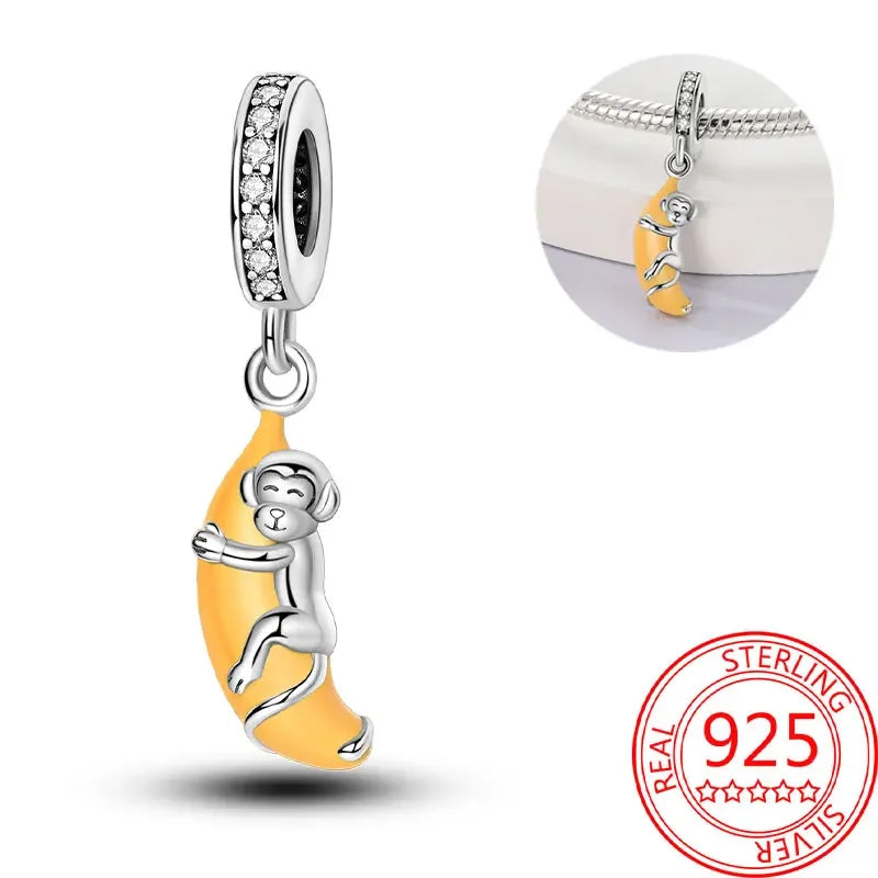 Exquisiter kleiner Affe aus 925er-Sterlingsilber, umarmender roter Herz-Anhänger, passend für Armbänder, Halsketten, Party-Paarung mit handgefertigten Geschenken