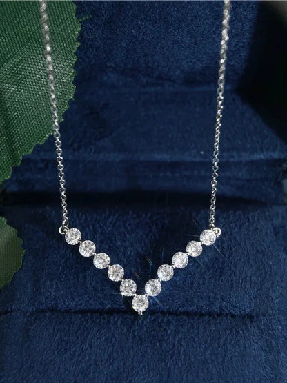 Schlichte, klassische, wunderschöne Zirkon-Schlüsselbeinkette aus 925er-Sterlingsilber mit V-förmigem Zirkon für Damen, Jahrestag, Party, hochwertiger edler Schmuck