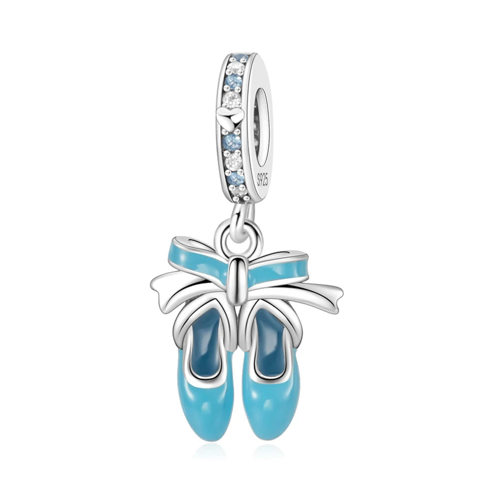Klassische rote High Heels und goldene Turnschuhe aus 925er-Sterlingsilber, Fußball-Trophäe, baumelnder Charm, passend für Armbänder, Boutique-Schuhserie, Geschenke