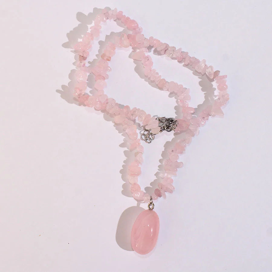 Natürliche Amethyst- und Kristallquarz-Chip-Perlen-Choker-Halskette, Böhmischer Unregelmäßiger Heilstein-Schmuck für Frauen