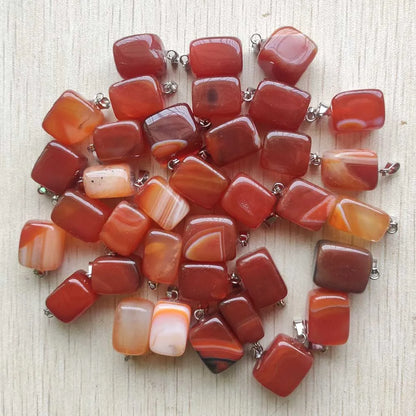 Großhandel 50 teile/los 2025 heißer verkauf trendy Verschiedene Naturstein Gemischt Unregelmäßige form anhänger charms schmuck