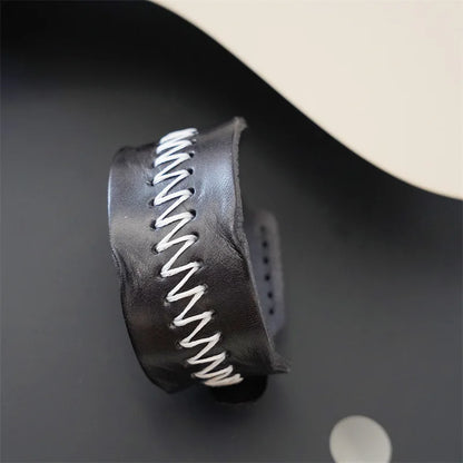 MKENDN Vintage pflanzlich gegerbtes Rindsleder-Manschettenarmband für Männer und Frauen, Punk-Armreif, geriebenes Distressed-Denim-farbiges Armband