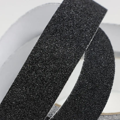 1 Rolle 5 m Anti-Rutsch-Klebeband, Breite 2,5/5,0/10 cm, Anti-Rutsch-Klebeband für Treppen und Stufen, starkes Bodenschleifband, Warnband für Gefahren, Sicherheitsband
